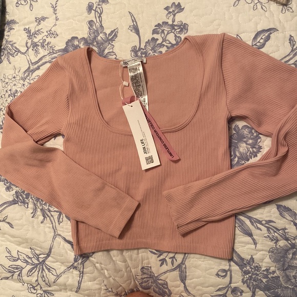 NWT ZARA Limitless Contour Collection Pink RIbbed Stretch Long Sleeve Crop Shirt - Picture 8 of 8